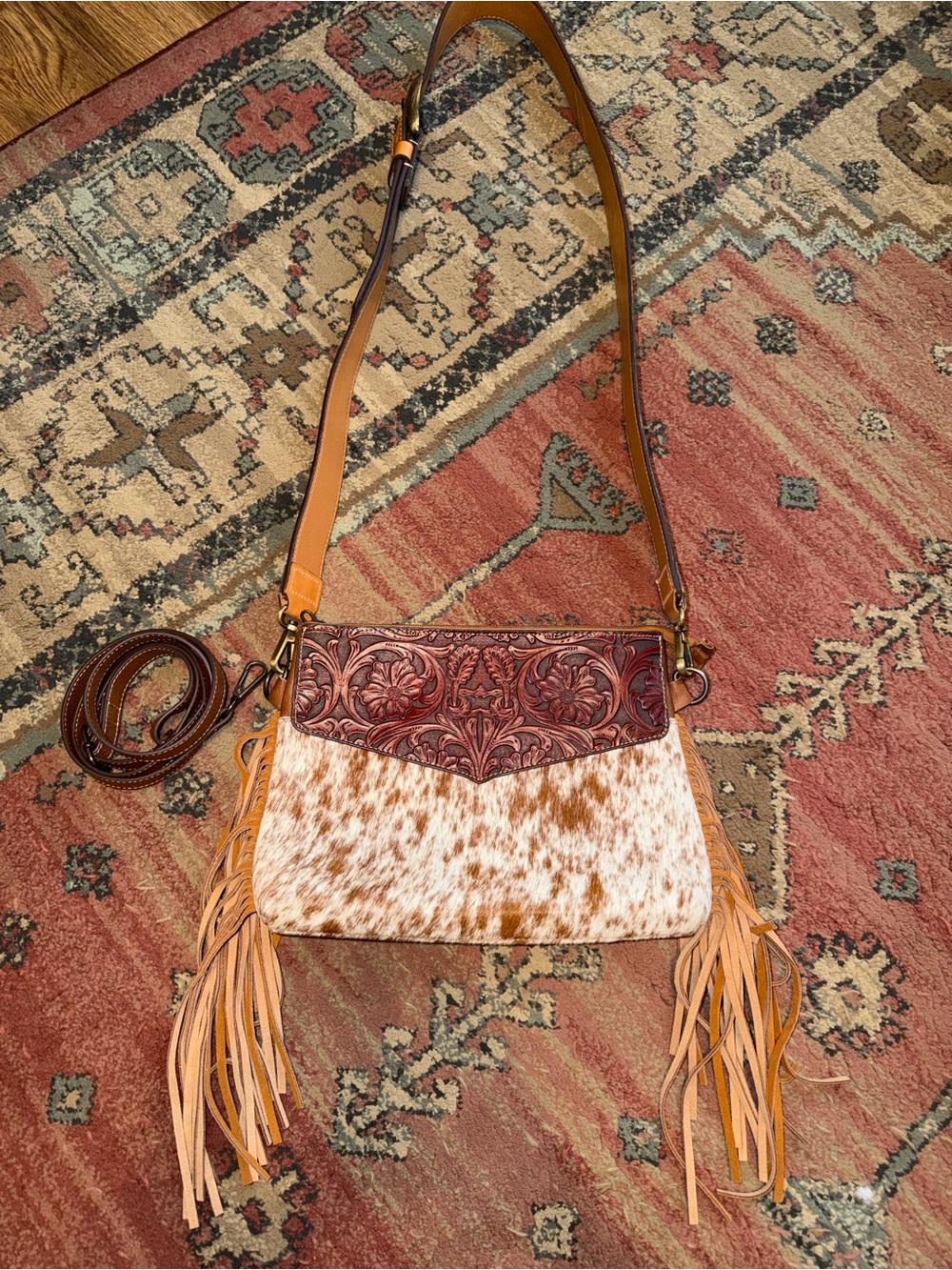 Genuine leather and cowhide purse